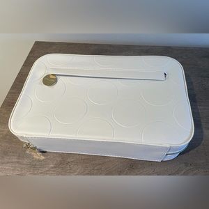 New - Estée Lauder Cosmetic Bag